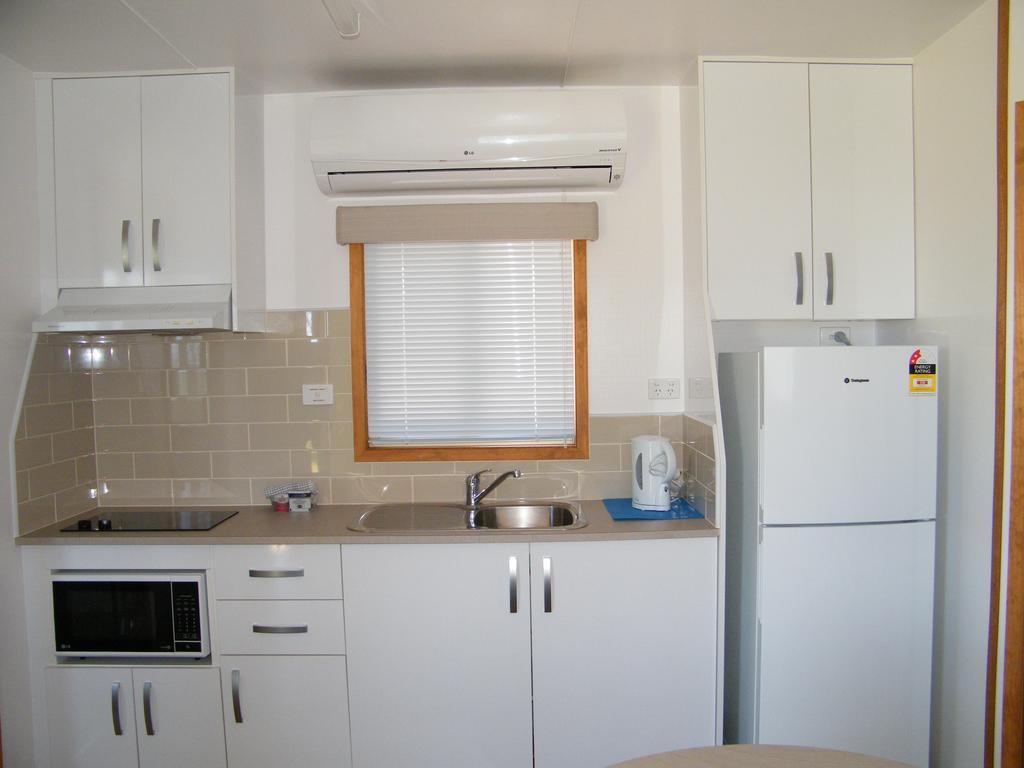 Bega Caravan Park Bagian luar foto