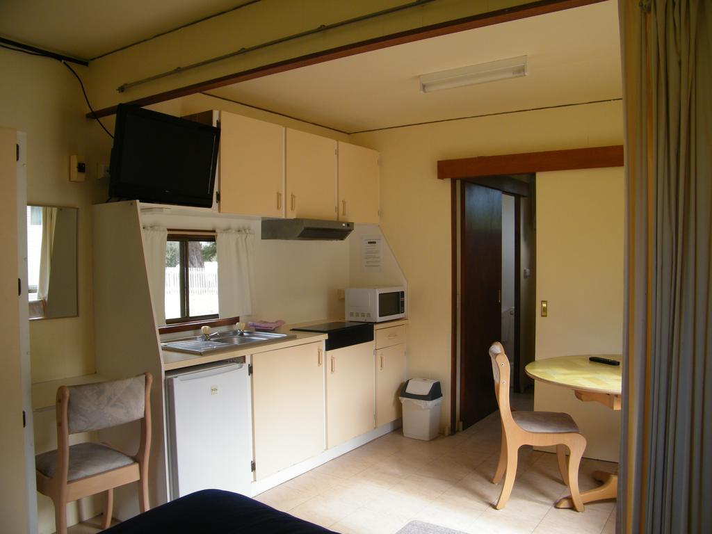 Bega Caravan Park Bagian luar foto