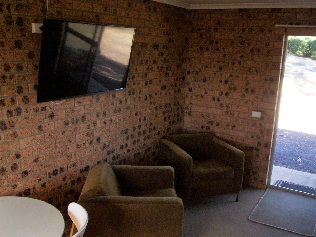 Bega Caravan Park Bagian luar foto
