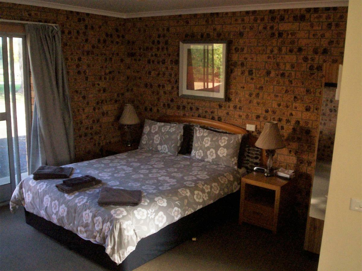 Bega Caravan Park Bagian luar foto